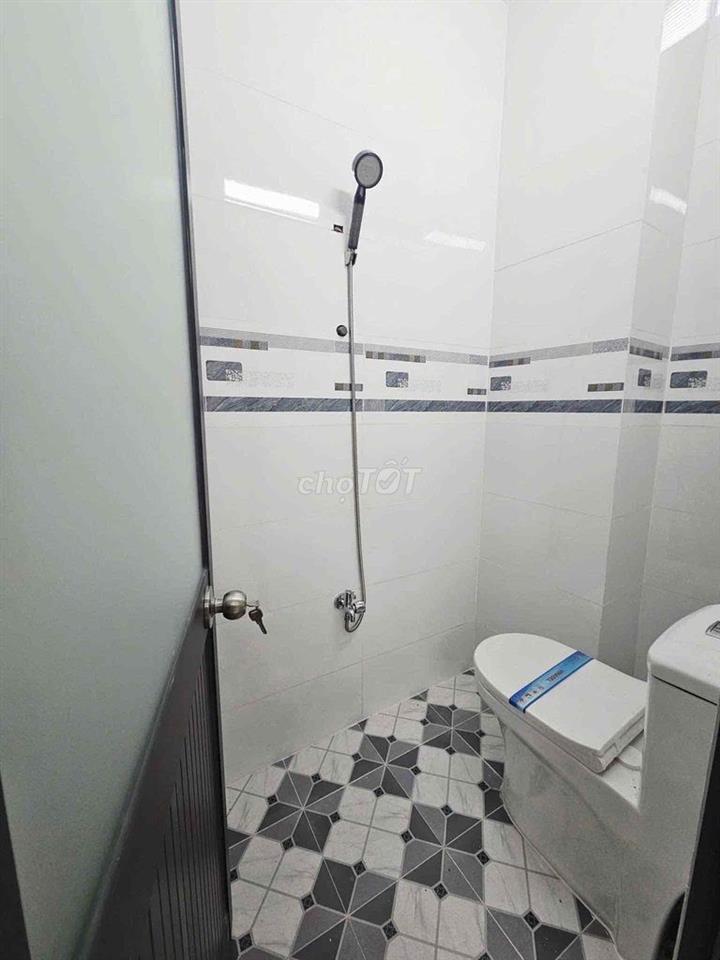 Nhà lầu 2 phòng mới gần Vincom Xuân Khánh