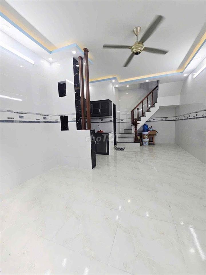 Nhà lầu 2 phòng mới gần Vincom Xuân Khánh