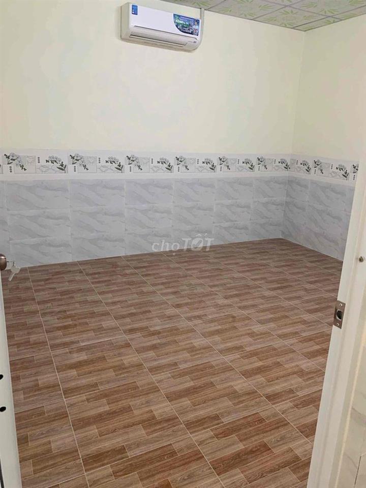 Nhà mới xây 3 phòng 3 máy lạnh kdc Stella Mega City