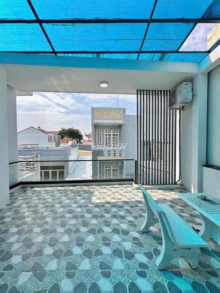 Nhà trệt 2 lầu mới hẻm 22 Mạc Đỉnh Chi