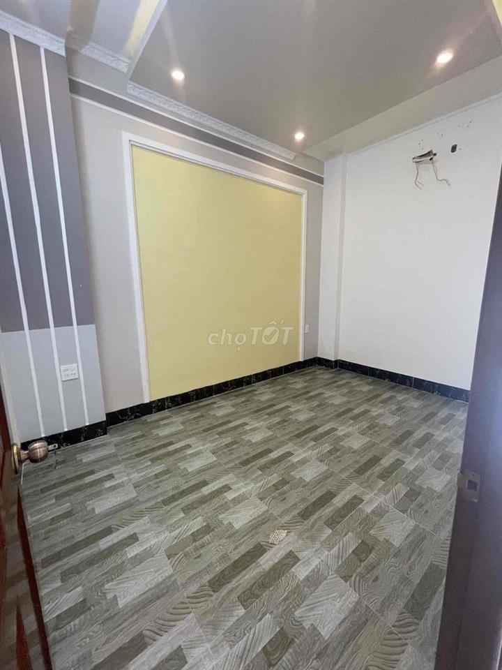 Nhà trệt 2 lầu mới KdC ĐH Y Dược