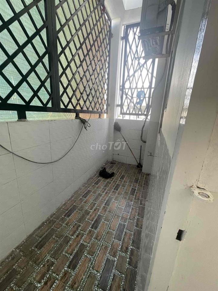 Nhà trệt 2 lầu mới KdC ĐH Y Dược