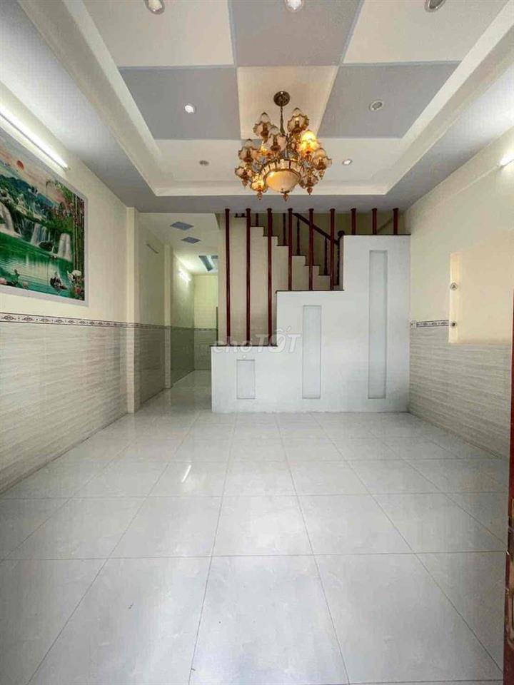 Nhà lầu 2 phòng KdC Đối Diện BV Nhi Đồng