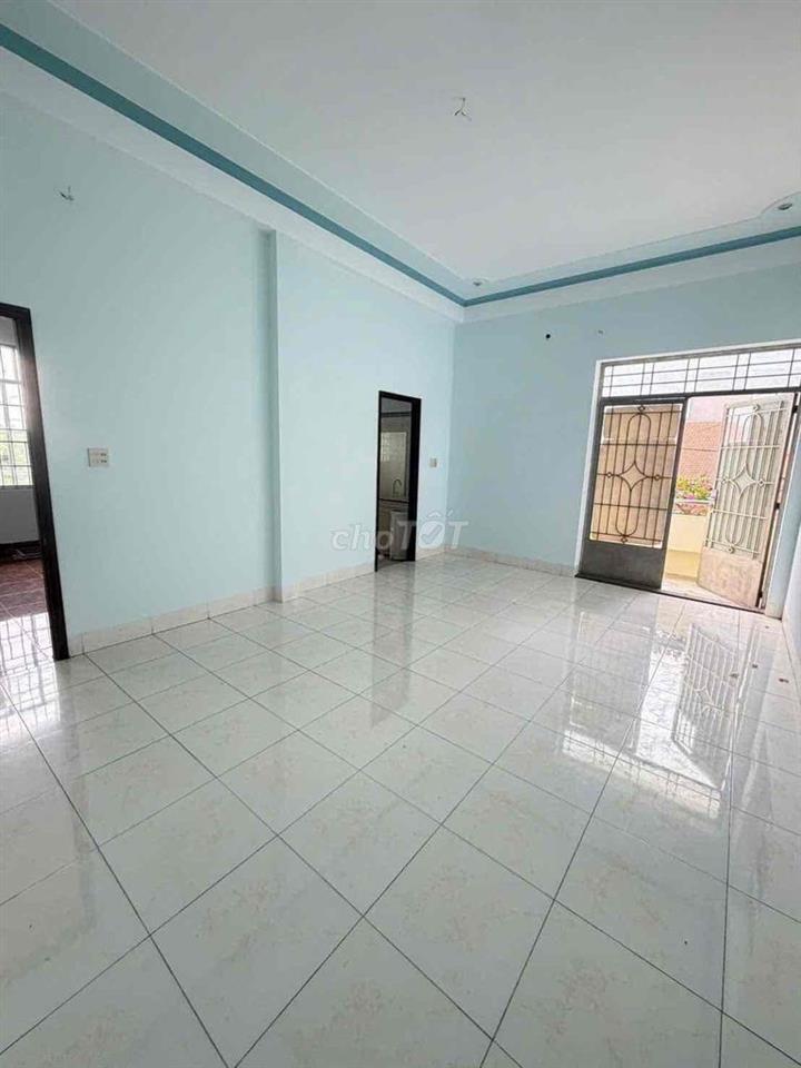Biệt thự 600m2 kdc số 9 đường 30/4