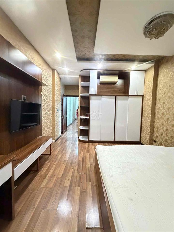 Nhà 4x45m full nội thất mặt tiền Phạm Ngọc Hưng