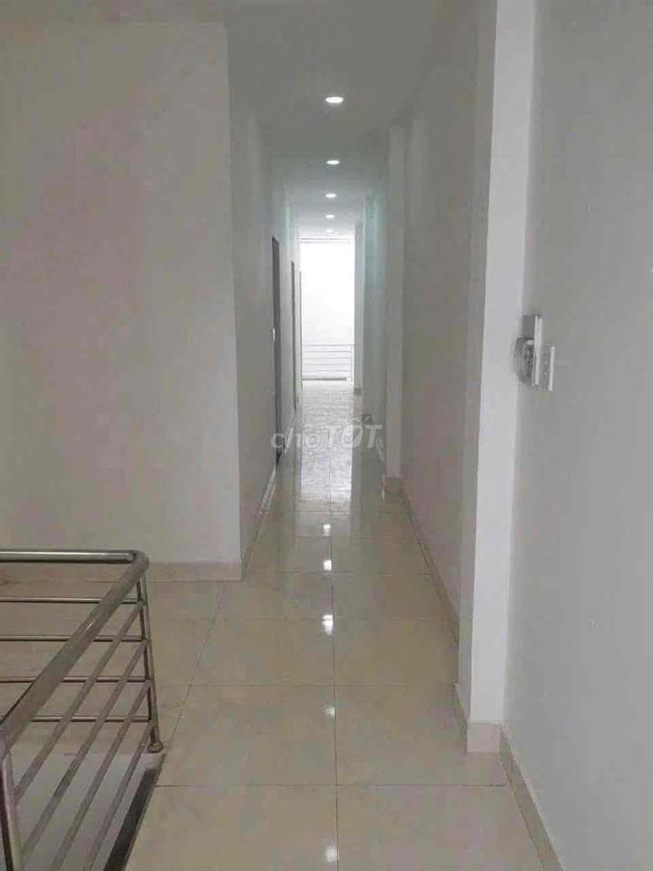 Nhà trệt lầu mặt tiền Trần Hoàng Na