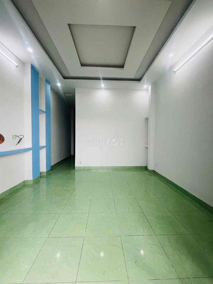 Nhà trệt lầu 3 phòng KDC Công Trình 8