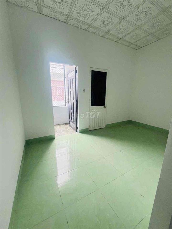 Nhà trệt lầu 3 phòng KDC Công Trình 8