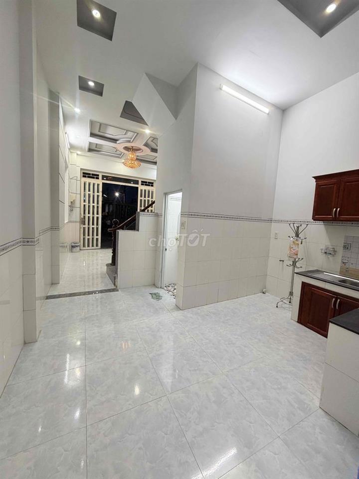 Nhà lầu 3 phòng hẻm đường 3/2
