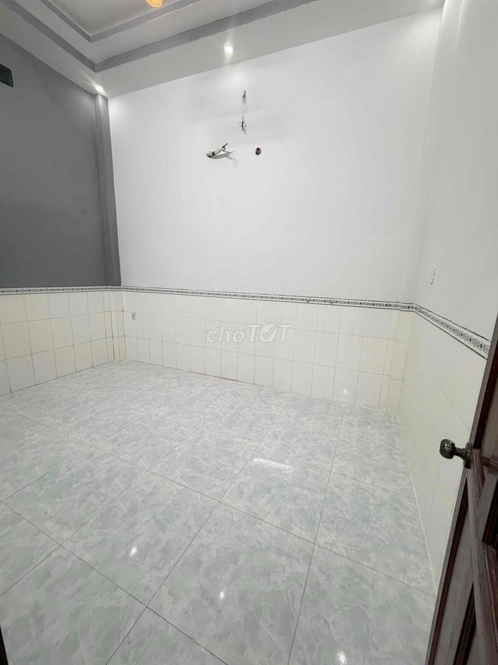 Nhà lầu 3 phòng hẻm đường 3/2
