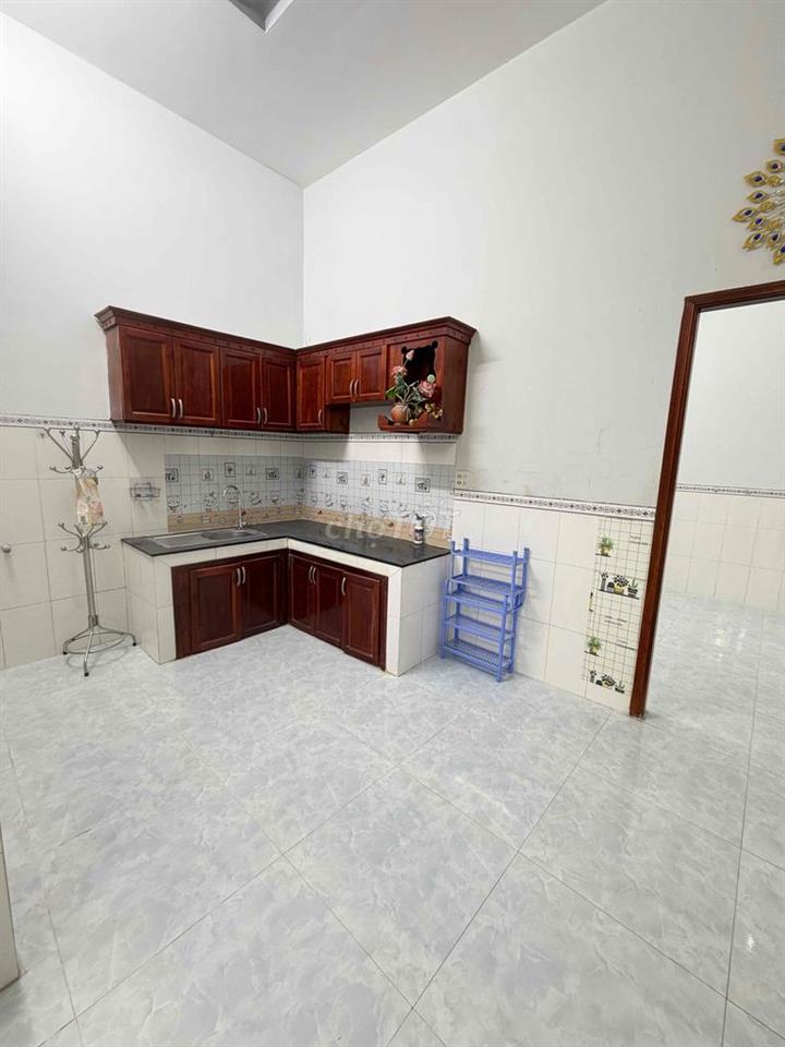 Nhà lầu 3 phòng hẻm đường 3/2