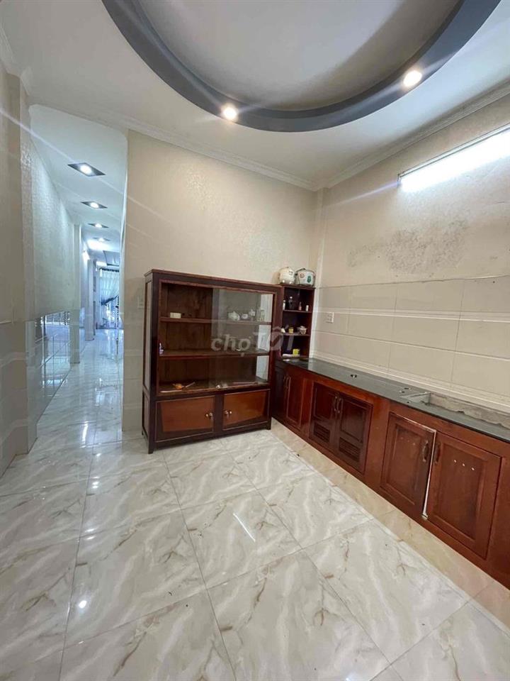 Nhà lầu 4 phòng hẻm Phạm Ngọc Hưng. Gần Lotte Mart