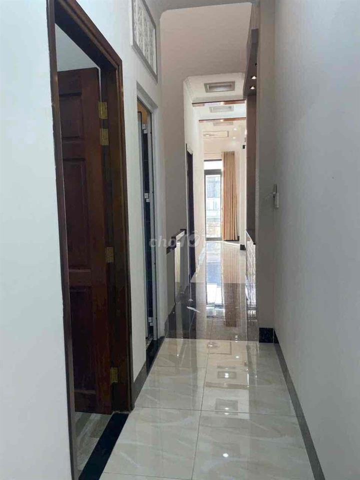 Nhà trệt 2 lầu KDC Đại Học Y Dược