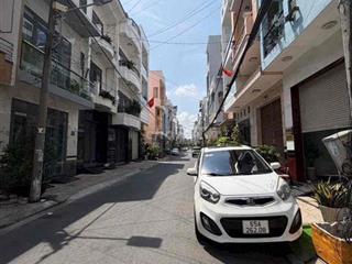 Nhà 3 phòng 3 máy lạnh gần Vincom Xuân Khánh