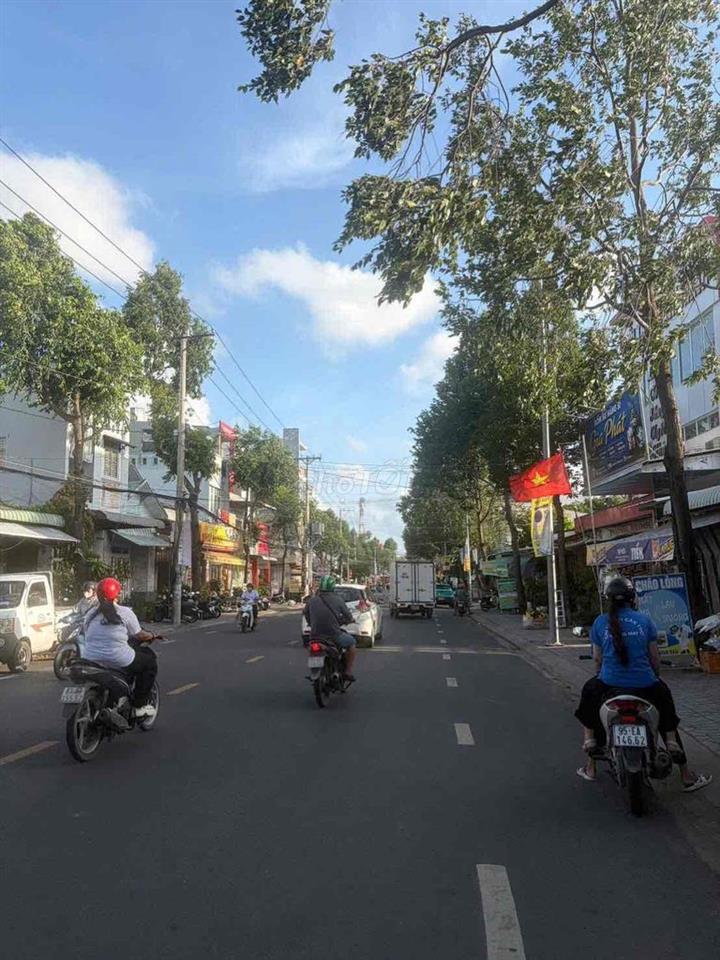 Nhà 5x20m mặt tiền Đồng Văn Cống