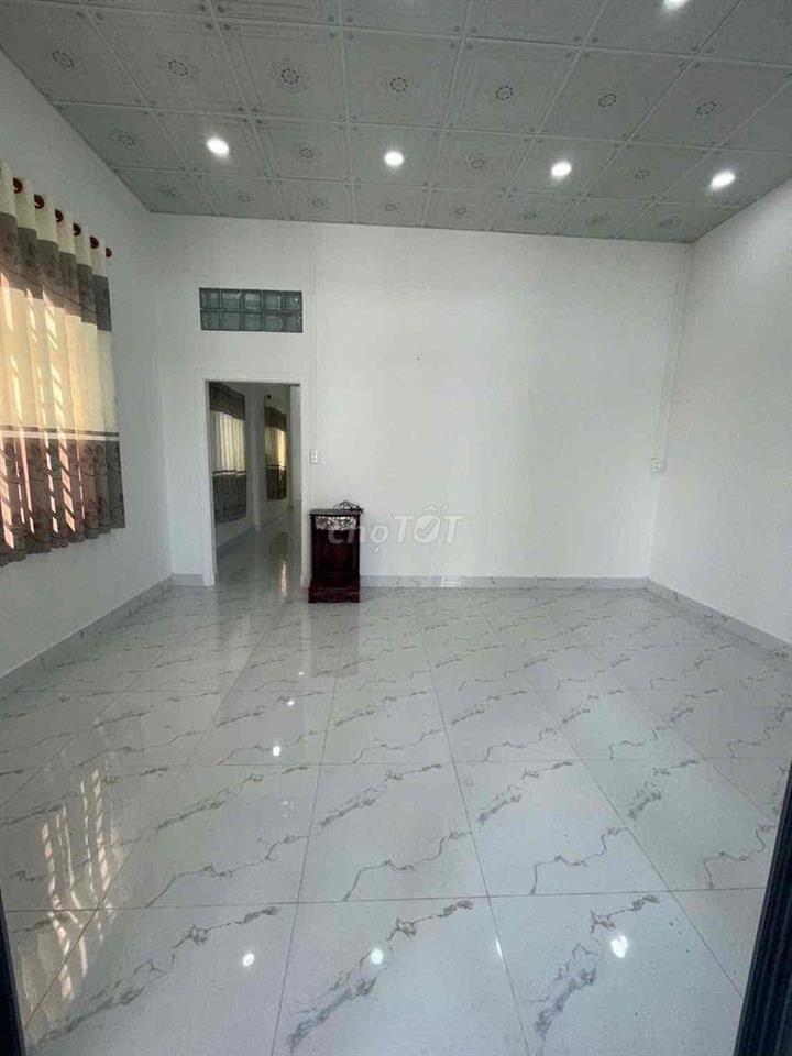 Nhà rộng mới 2 phòng hẻm đường Tầm Vu