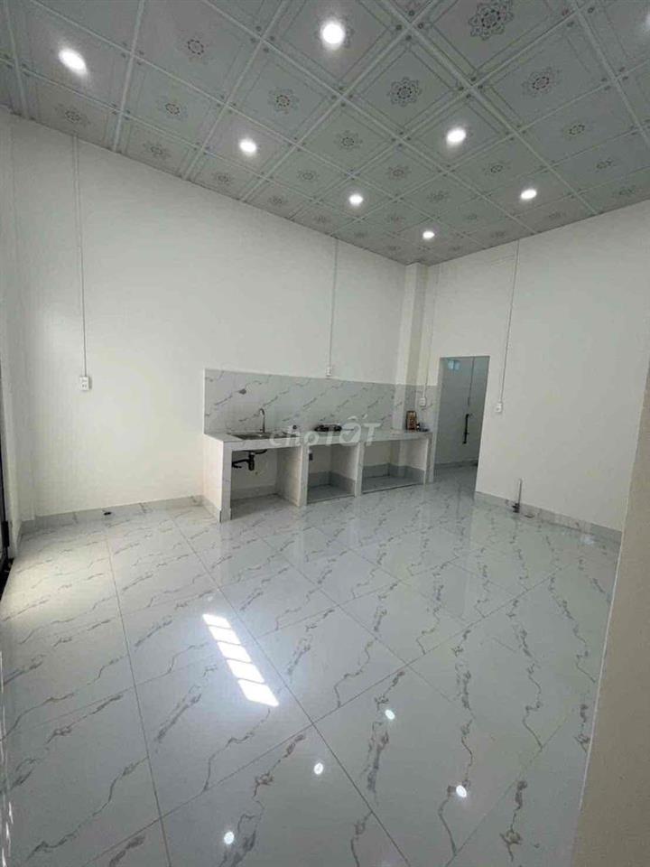 Nhà rộng mới 2 phòng hẻm đường Tầm Vu