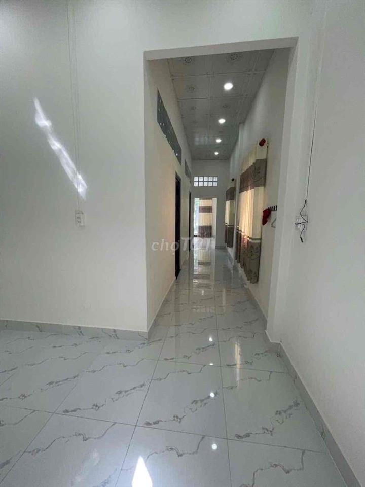 Nhà rộng mới 2 phòng hẻm đường Tầm Vu