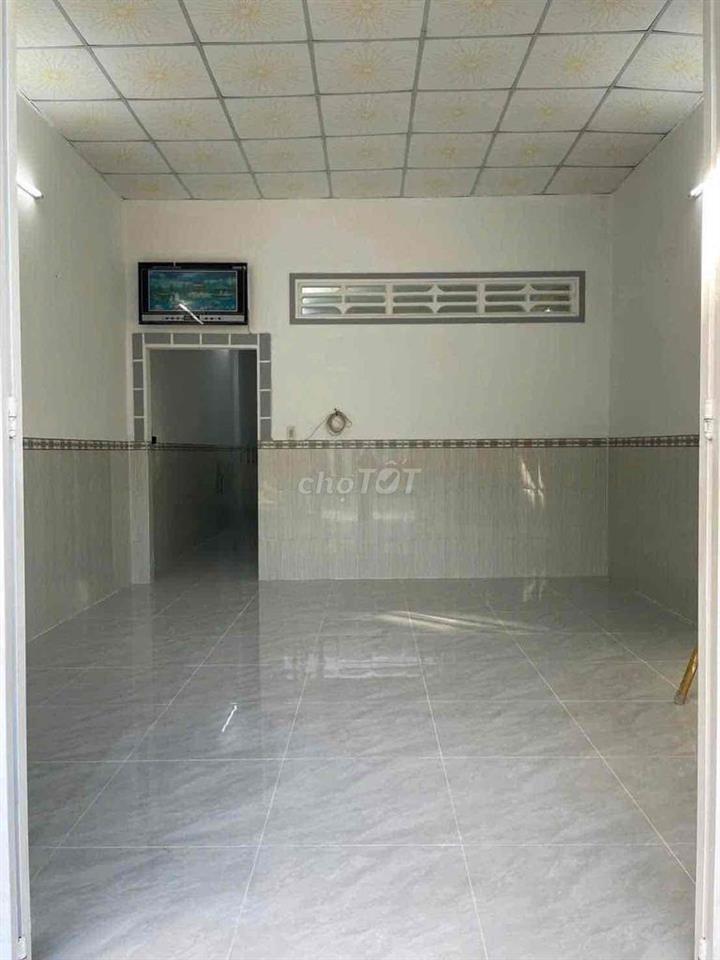Nhà mới 2 phòng 2 máy lạnh KDC Long Thịnh