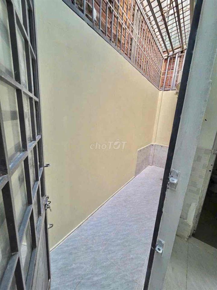 Nhà kdc Hồng Phát