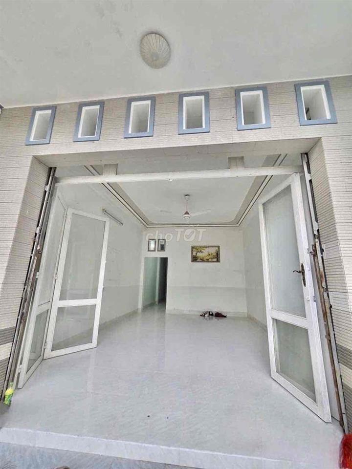 Nhà kdc Hồng Phát