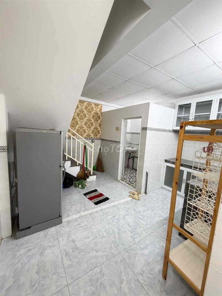 Nhà trệt lửng gần chợ An Khánh