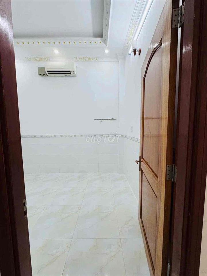 Nhà 2 lầu 5 phòng KDC 91B