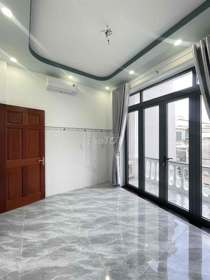 Nhà trệt 2 lầu mới hẻm Bờ Hồ Huỳnh Cương