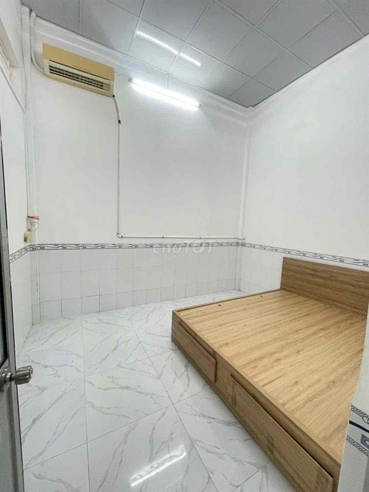 Nhà 2 phòng có nội thất KDC Đối Diện BV Nhi Đồng