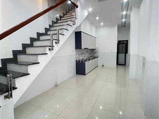 Nhà 2 lầu 3 phòng 3 máy lạnh hẻm Trần Hưng Đạo