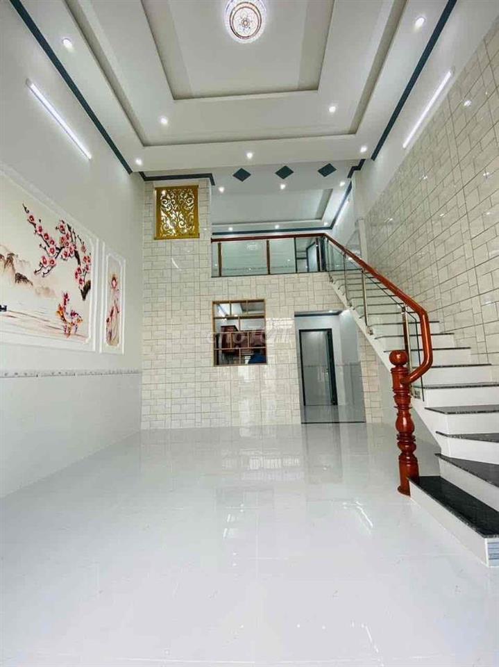 Nhà mới đẹp 2 phòng có nội thất hẻm Hoàng Quốc Việt