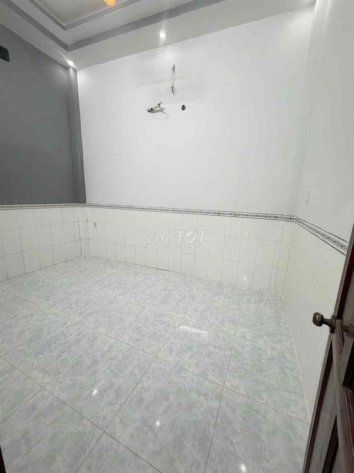 Nhà 3 phòng mới hẻm đường 3/2