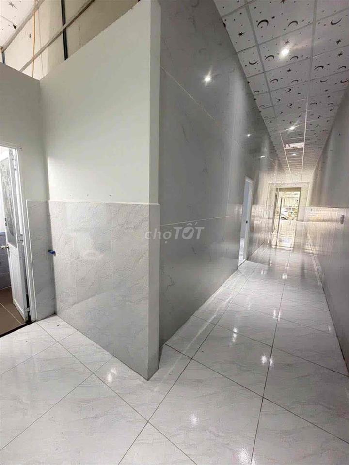 Nhà 3 phòng 3 máy lạnh KDC Hồng Phát