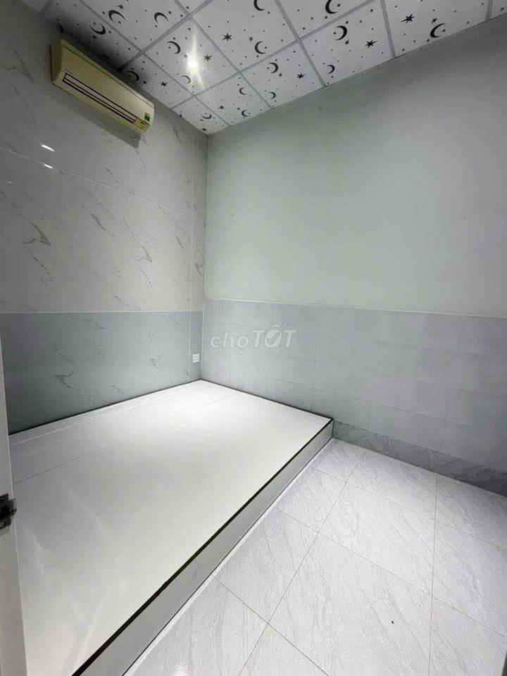 Nhà 3 phòng 3 máy lạnh KDC Hồng Phát
