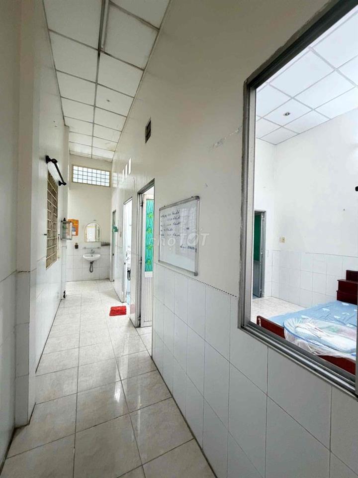 Nhà 9x19m 2 phòng 2 máy lạnh KDC 3A