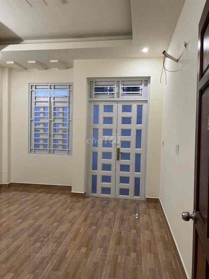 Nhà trệt lầu mặt tiền Trần Hoàng Na