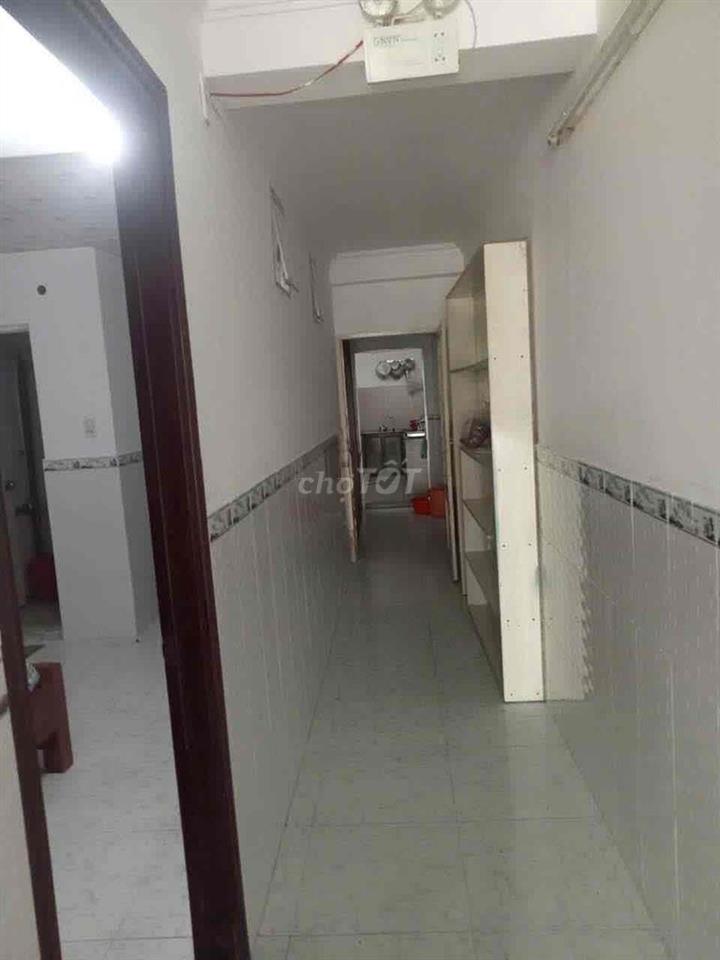Nhà 2 lầu 8 phòng 8 máy lạnh KDC Diệu Hiền