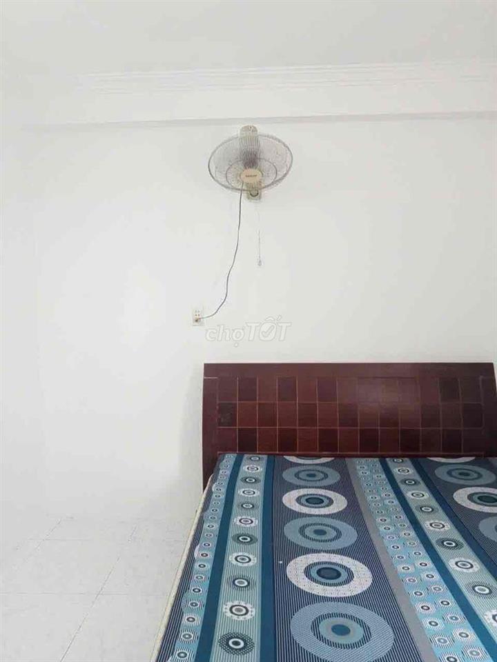 Nhà 2 lầu 8 phòng 8 máy lạnh KDC Diệu Hiền