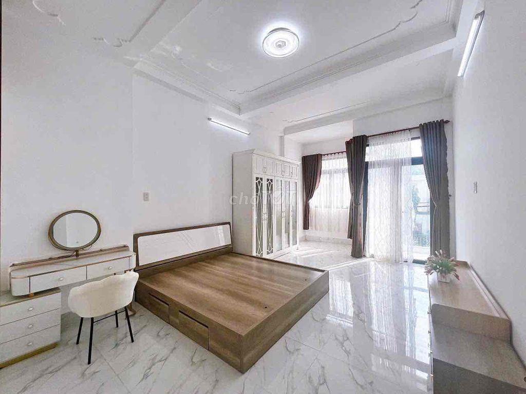 Nhà 5 phòng full nội thất kdc Công Trình 8