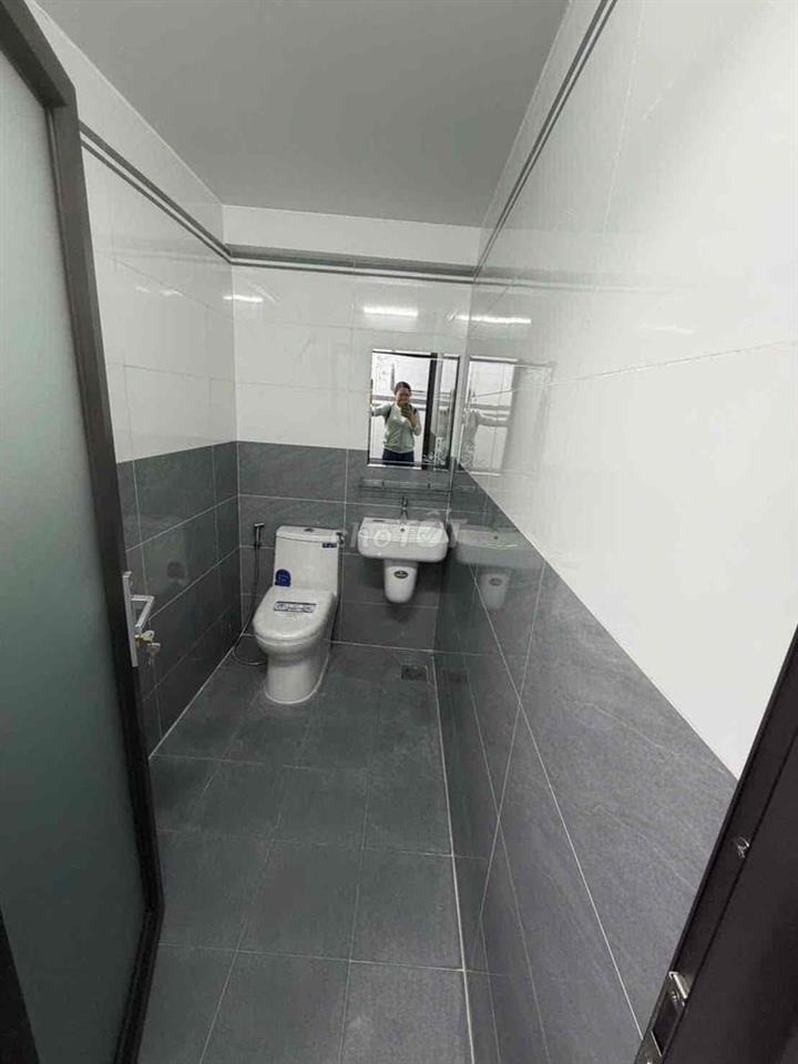 Nhà mặt tiền Nguyễn Đệ