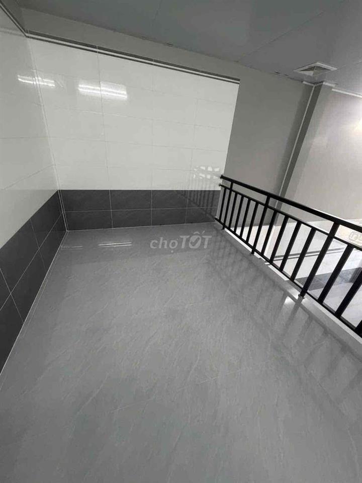 Nhà mặt tiền Nguyễn Đệ
