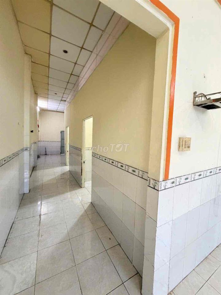 Nhà 2 phòng 2 máy lạnh lộ ô tô đường Trần Quang Diệu