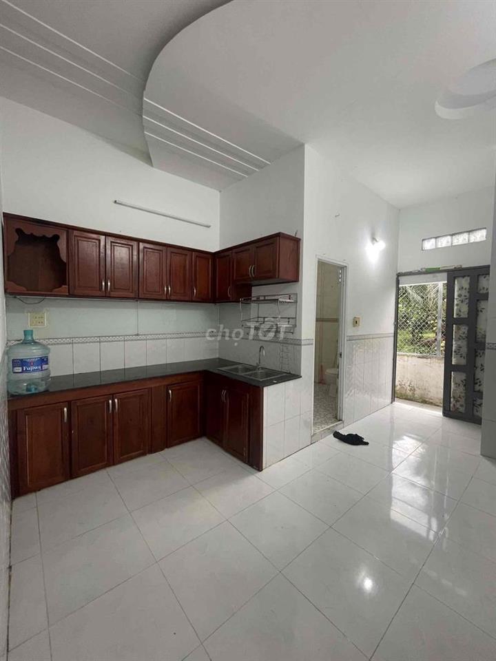 Nhà mới 2 phòng hẻm Phạm Ngọc Hưng