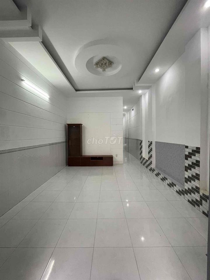 Nhà mới 2 phòng hẻm Phạm Ngọc Hưng