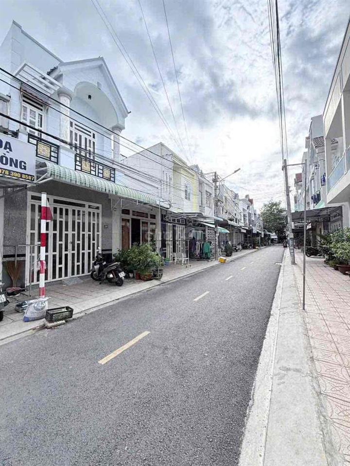 Nhà 2 phòng full nội thất KDC Thới Nhựt 1