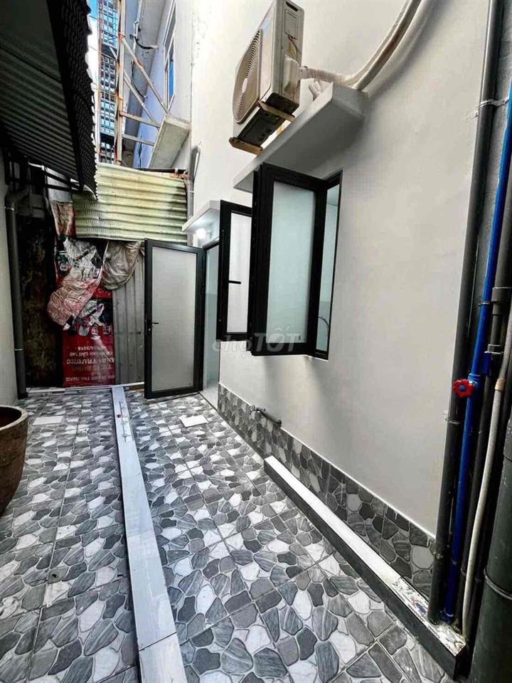 Nhà mới 100% KDC Hưng Phú 1