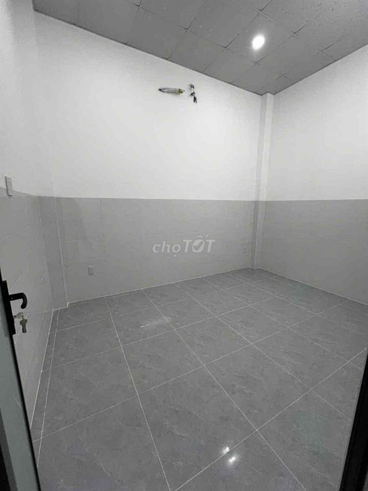 Nhà mới 100% KDC Hưng Phú 1