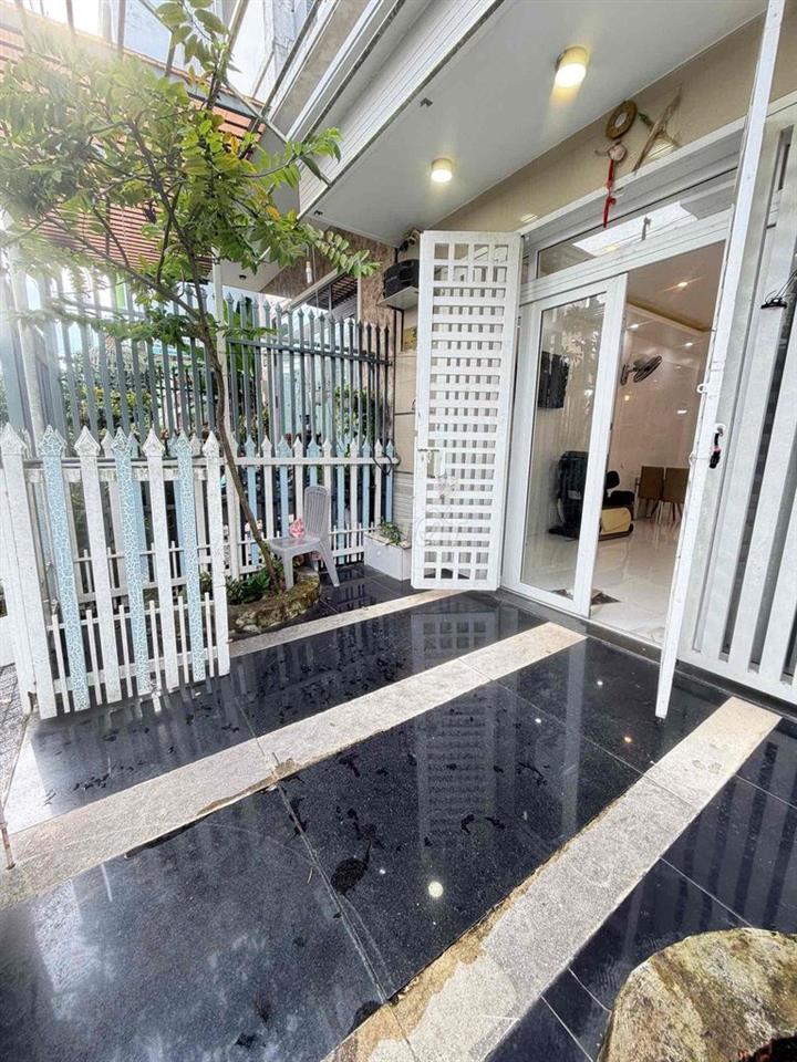 Nhà trệt lầu full nội thất KDC Diệu Hiền