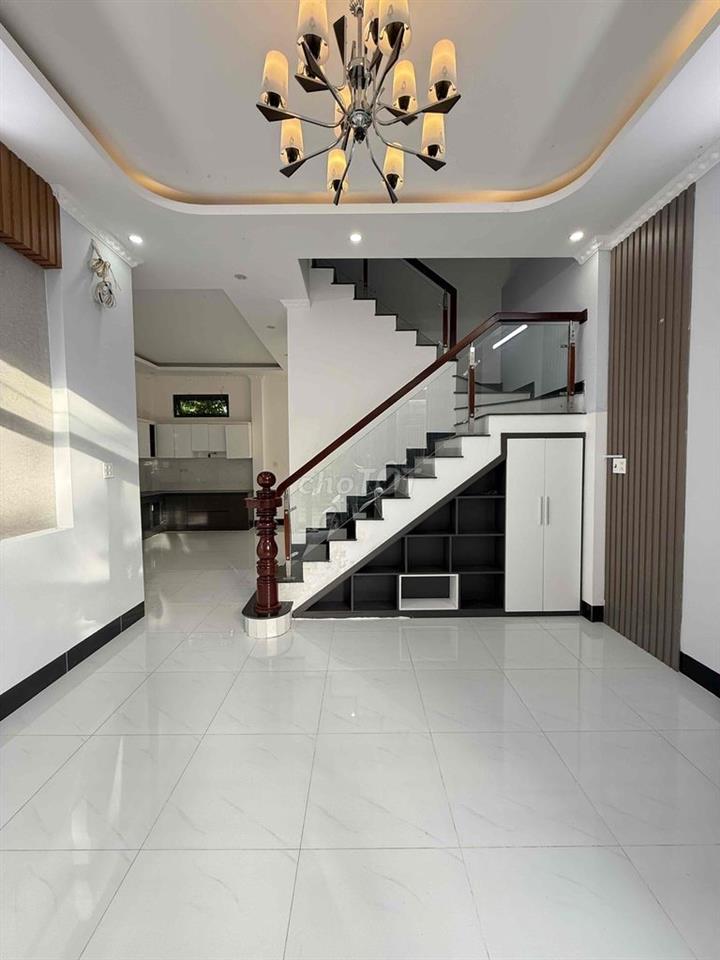 CHO THUÊ NHÀ HẺM 283 TRẦN QUANG DIỆU