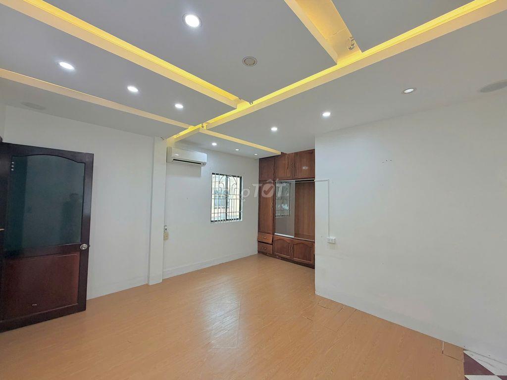 Nhà 2 lầu 4PN kế Siêu Thị COOP MART chỉ 15 triệu